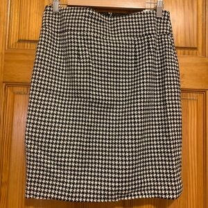 Banana Republic Houndstooth Pencil Skirt